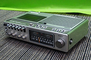 SONY　FM/AM ステレオラジオカセット　CF-2700