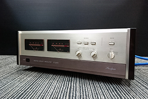 Accuphase　パワーアンプ　P-300V